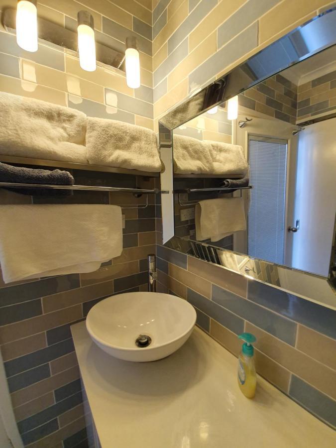 Just-4-You! Amazing Sea Views, Wifi, Fully Air-Conditioned, King Bed Vincentia Exterior foto